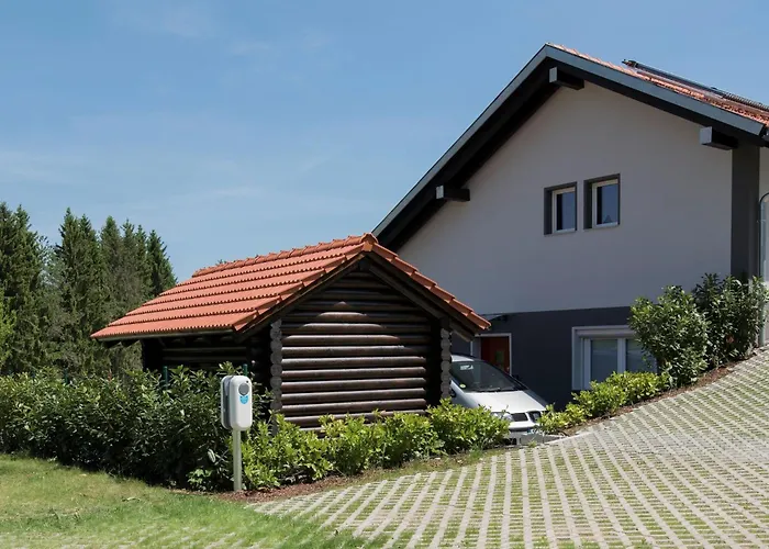 بيت للعطل Gesamtes In Mit Grill- Garten Und Terrasse By Interhome